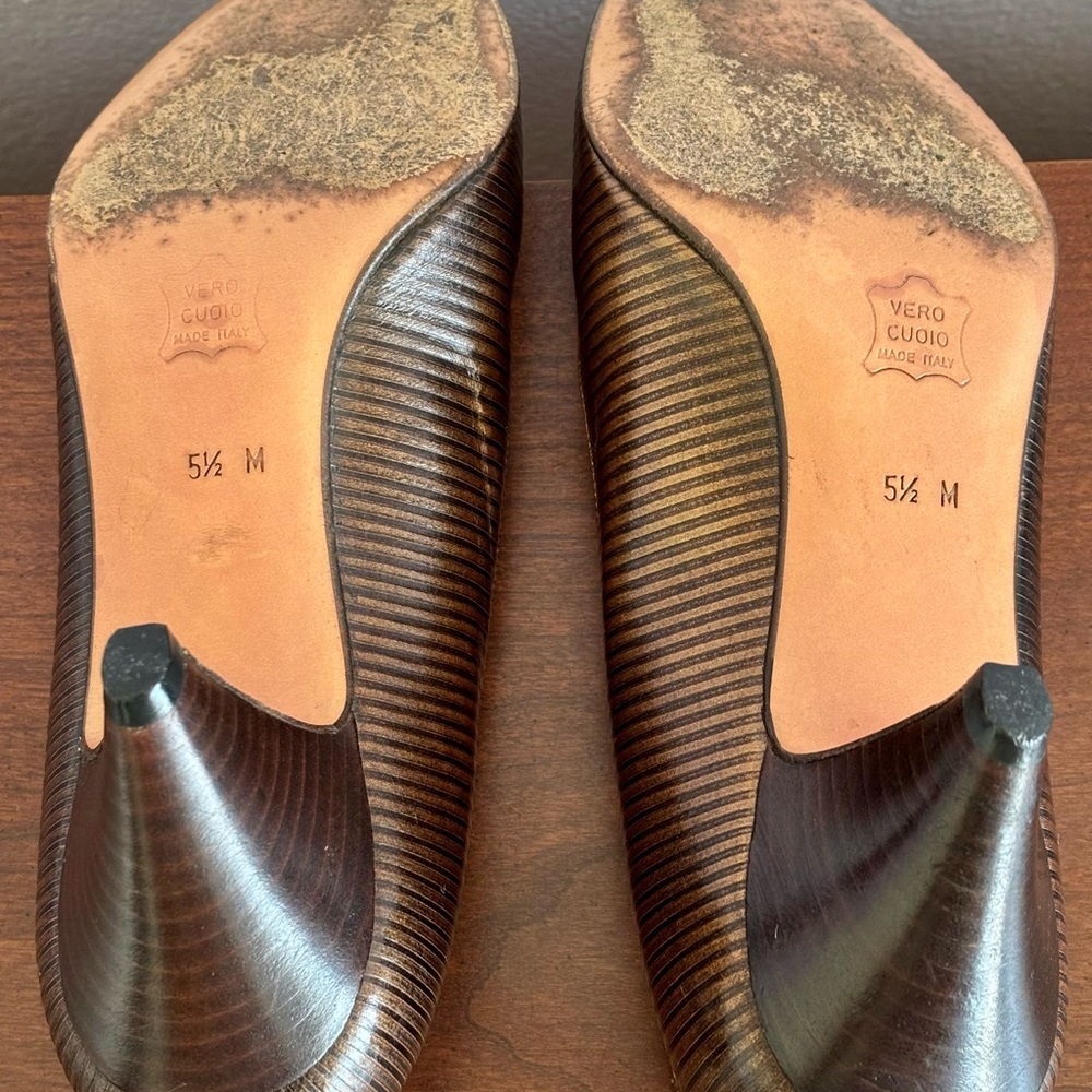 Bally Gold Brown Leather Kitten Heels EU 36 Italian Pumps - Picture 6 of 8